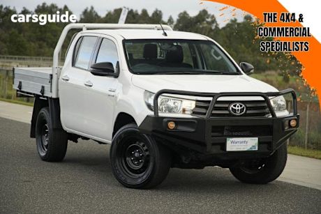 White 2020 Toyota Hilux Ute Tray SR 4X4