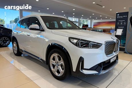 White 2023 BMW IX1 Wagon Edrive20 Xline