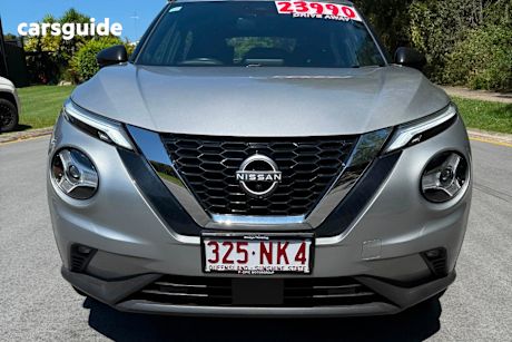Silver 2023 Nissan Juke Hatchback St-L