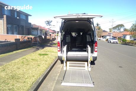 White 2017 Toyota HiAce OtherCar COMMUTER