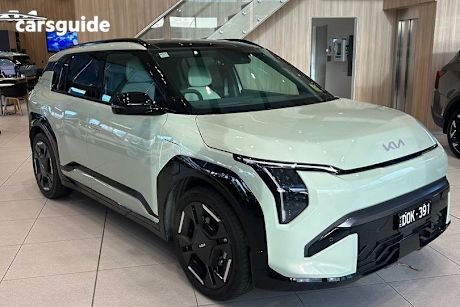 Green 2025 Kia Ev3 SUV GT-LINE LONG RANGE F