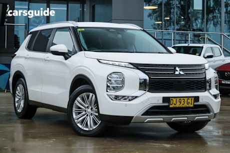 2023 Mitsubishi Outlander SUV LS BLACK EDITION F