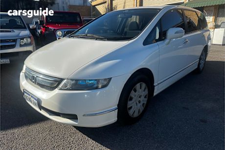 White 2008 Honda Odyssey Wagon