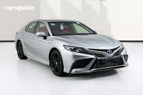 Silver 2024 Toyota Camry Sedan Sx Hybrid
