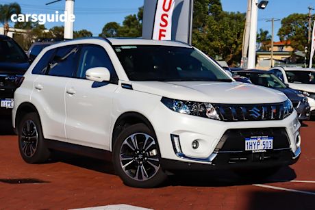 White 2023 Suzuki Vitara Wagon Turbo Allgrip