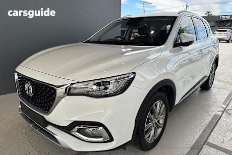 White 2022 MG HS Wagon Vibe