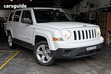 White 2015 Jeep Patriot SUV SPORT F