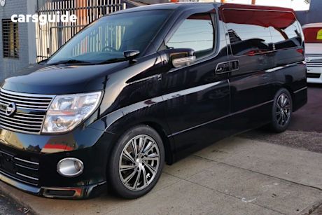 Black 2008 Nissan Elgrand Wagon