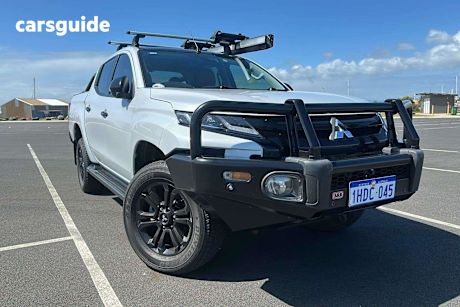 White 2020 Mitsubishi Triton Ute Tray GSR 4X4