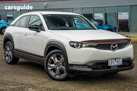 White 2021 Mazda MX-30 SUV G20E EVOLVE F