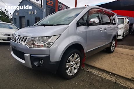 Silver 2009 Mitsubishi Delica OtherCar D:5