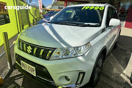 White 2020 Suzuki Vitara Wagon
