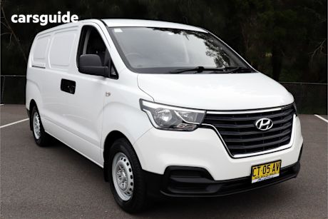 White 2018 Hyundai Iload Commercial R