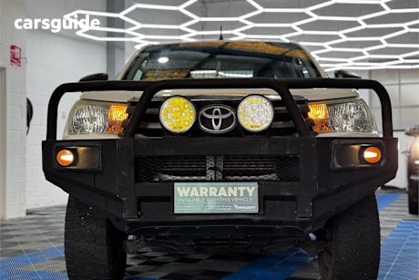 2016 Toyota Hilux Dual Cab Chassis Sr (4X4)