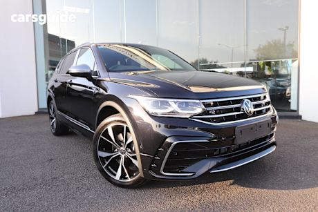 Black 2024 Volkswagen Tiguan Wagon Allspace 162Tsi R-Line