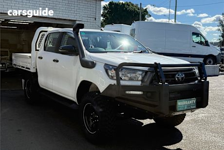 White 2020 Toyota Hilux Ute Tray SR 4X4