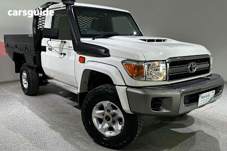 White 2019 Toyota Landcruiser Ute Tray GXL 4X4