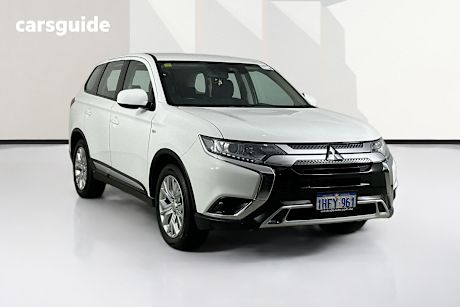 White 2021 Mitsubishi Outlander Wagon Es 7 Seat (2Wd)