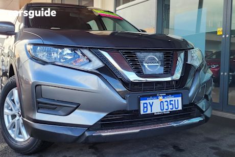 Grey 2018 Nissan X-Trail SUV ST F
