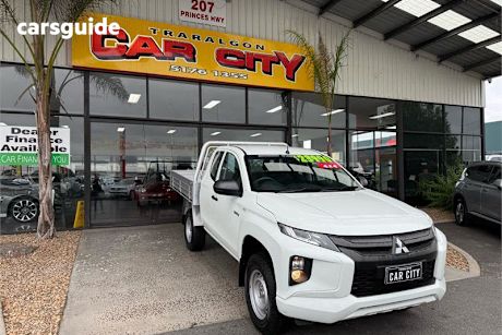White 2019 Mitsubishi Triton Ute Tray GLX 4X4