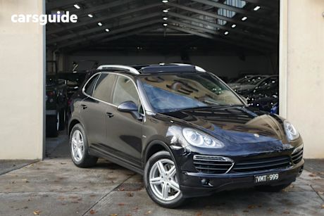 Black 2013 Porsche Cayenne Wagon Diesel
