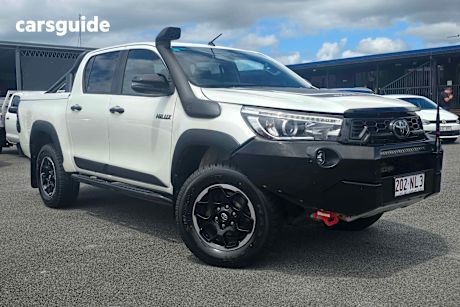 White 2019 Toyota Hilux Ute Tray RUGGED X 4X4