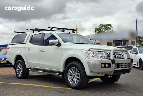 White 2016 Mitsubishi Triton Club Cab Chassis Glx (4X4)