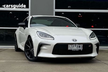 White 2024 Toyota GR86 Coupe GTS R