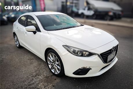 White 2016 Mazda 3 Sedan Neo