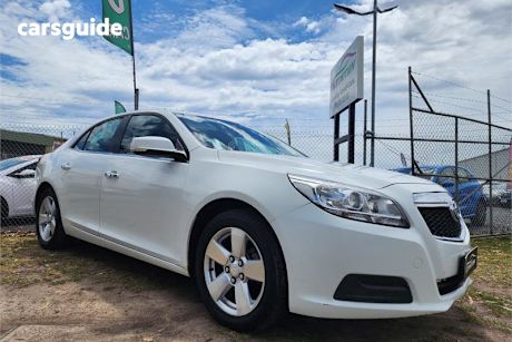 White 2015 Holden Malibu Sedan Cd