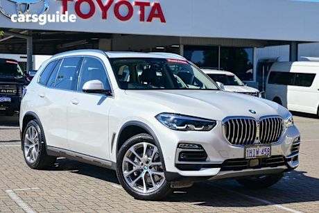 White 2021 BMW X5 Wagon Xdrive30D