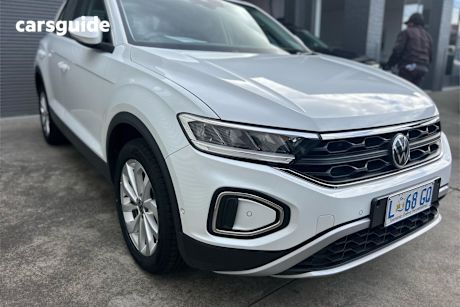 White 2023 Volkswagen T-ROC SUV CITYLIFE F