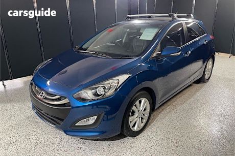 Blue 2014 Hyundai I30 Hatchback Se