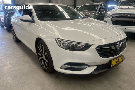 White 2018 Holden Commodore Hatch LT F