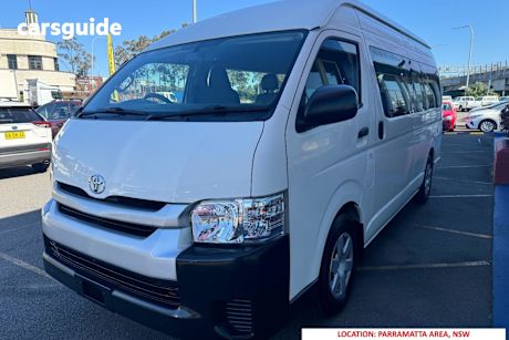White 2016 Toyota HiAce OtherCar COMMUTER R