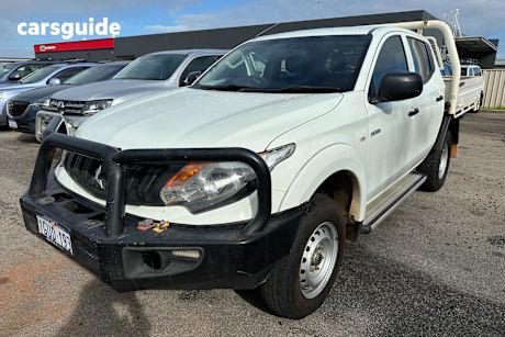 White 2017 Mitsubishi Triton Dual Cab Chassis Glx (4X4)