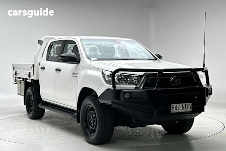 White 2022 Toyota Hilux Ute Tray SR 4X4