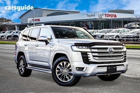 Silver 2022 Toyota Landcruiser SUV SAHARA ZX 4X4
