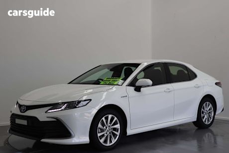 White 2022 Toyota Camry Sedan ASCENT F