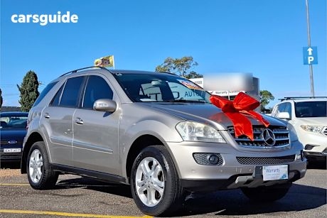 Black 2006 Mercedes-Benz ML SUV ML350 LUXURY 4X4