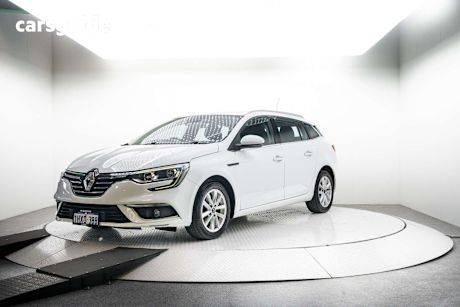 White 2017 Renault Megane SUV ZEN F