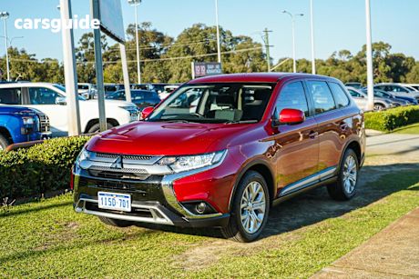 Red 2021 Mitsubishi Outlander Wagon Es 7 Seat (Awd)
