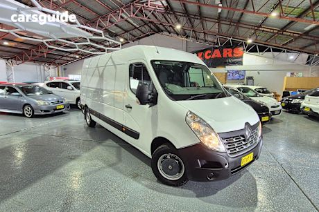 White 2017 Renault Master OtherCar F