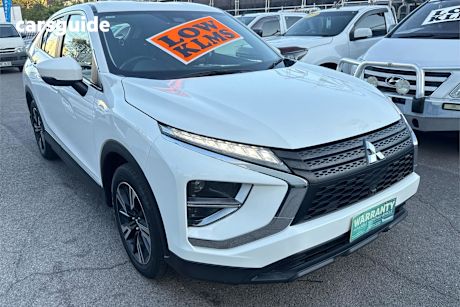 White 2021 Mitsubishi Eclipse Cross Wagon Es (2Wd)