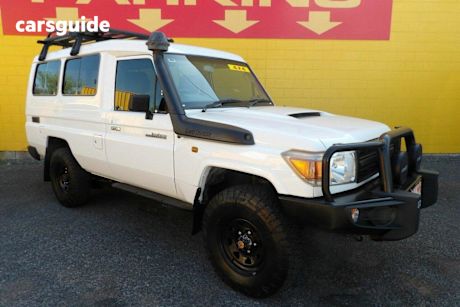 White 2014 Toyota Landcruiser SUV WORKMATE TROOPCARRIER 4X4