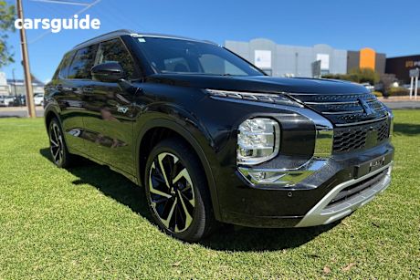 Black 2024 Mitsubishi Outlander SUV PHEV EXCEED TOURER 4X4