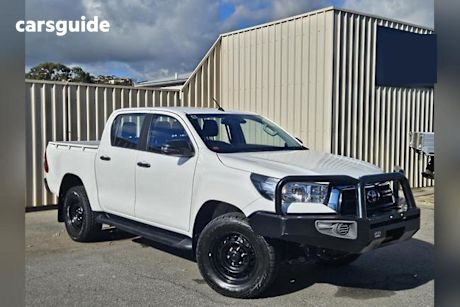 White 2019 Toyota Hilux Ute Tray SR 4X4