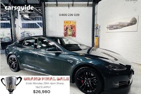 Green 2014 Tesla Model S Hatch 85 R