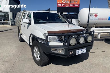 White 2012 Nissan Navara Ute Tray ST 4X4