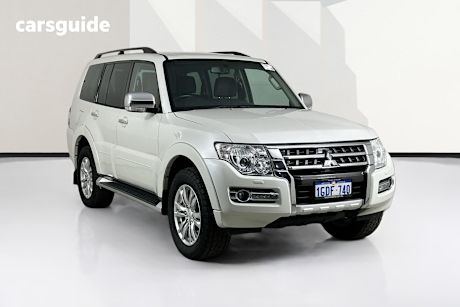White 2015 Mitsubishi Pajero Wagon Glx Lwb (4X4)